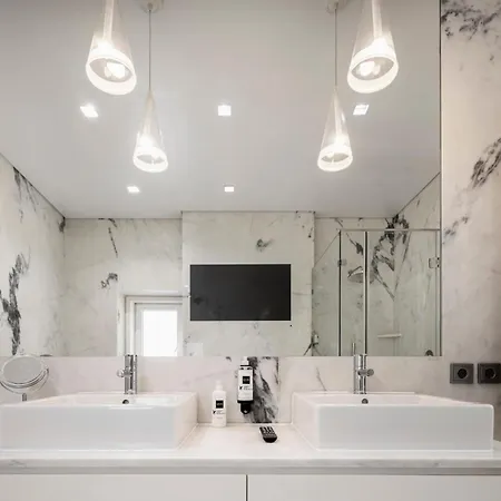 Chiado Trindade | * Lisboa