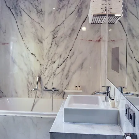 Chiado Trindade | * ליסבון