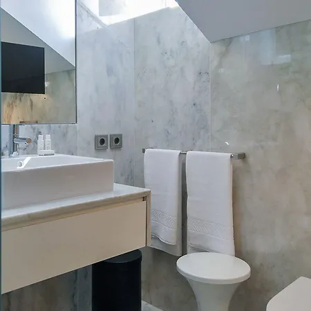 希亚多特林达德公寓 | 里斯本最佳公寓 *