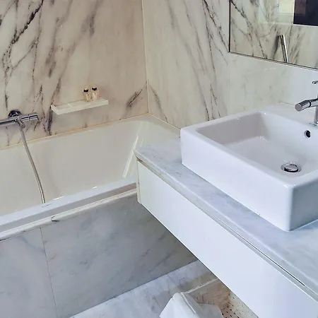 希亚多特林达德公寓 | 里斯本最佳公寓 *